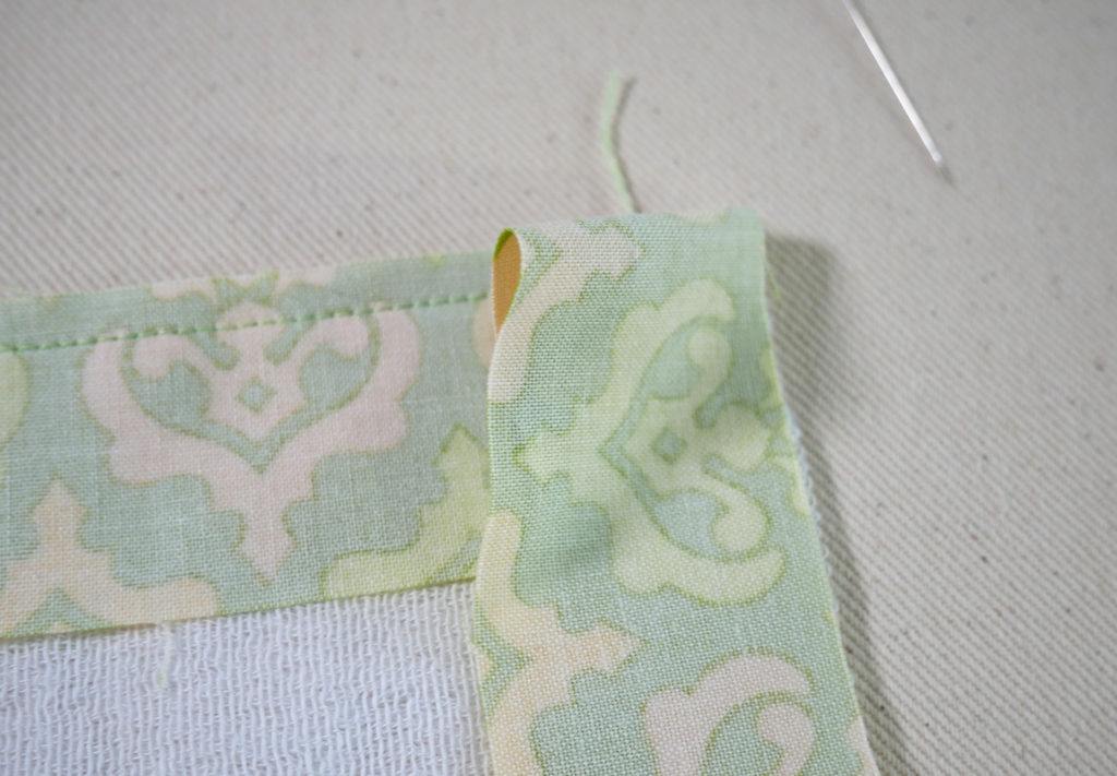 how to apply quilt binding with mitered corners