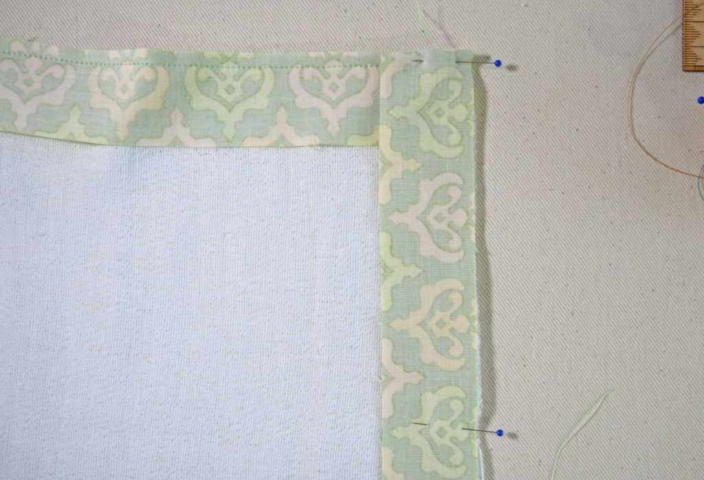 how to apply quilt binding with mitered corners