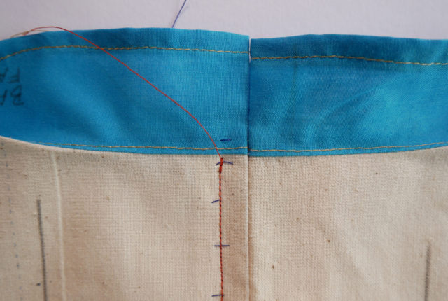 How to Sew In the Ends of a Zipper – The Daily Sew