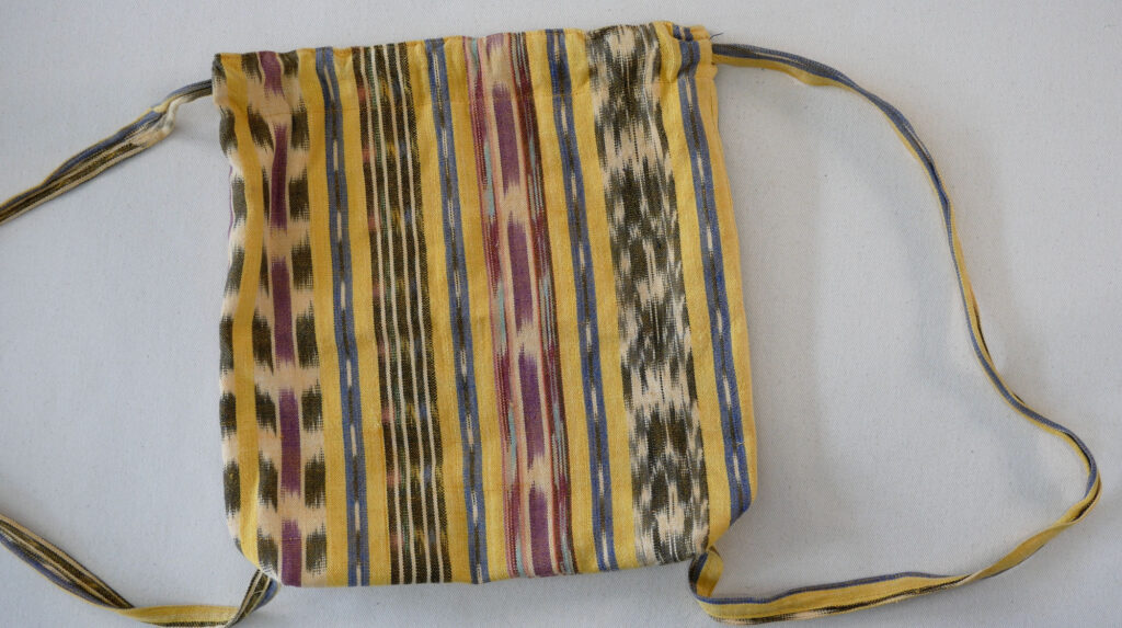 a bag with fabric straps